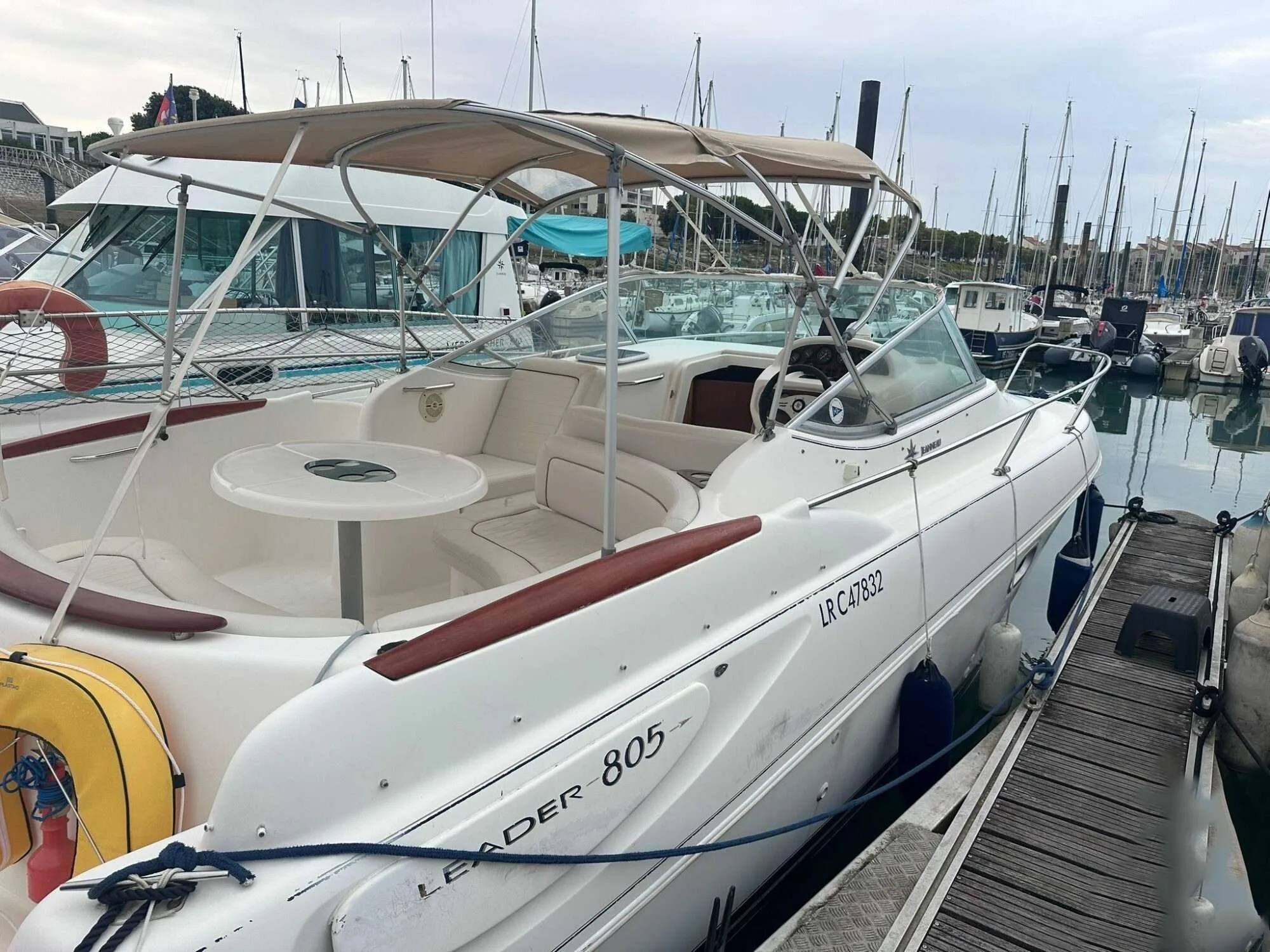 Jeanneau LEADER 805 d'occasion - photo 1