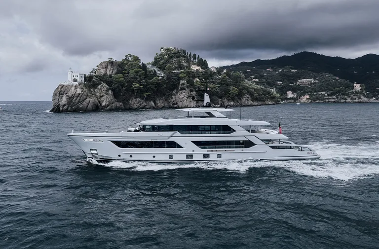 Cantiere delle Marche RJ 155