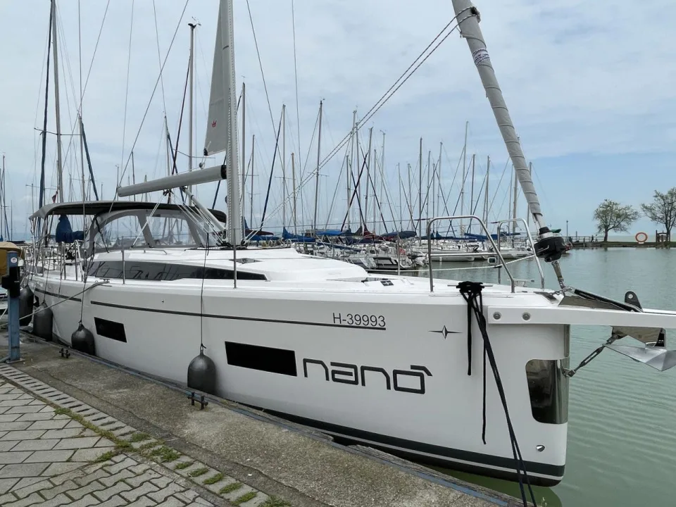 Bavaria Yachts C42 used - photo 1