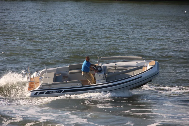 Novurania LX Series 600