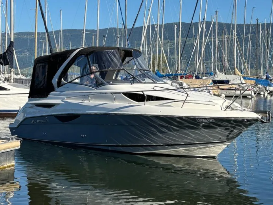 Larson Cabrio 857 d'occasion - photo 1 Larson Cabrio 857 d'occasion - photo 1