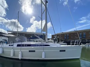 Bavaria Yachts 37 Cruiser used - photo 1