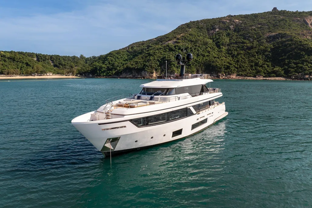 Custom Line Navetta 30 used - photo 1