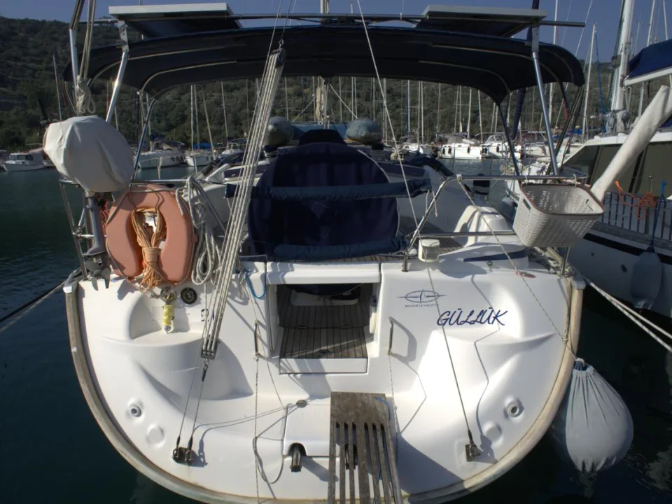 Bavaria Yachts 37 CRUISER used - photo 1