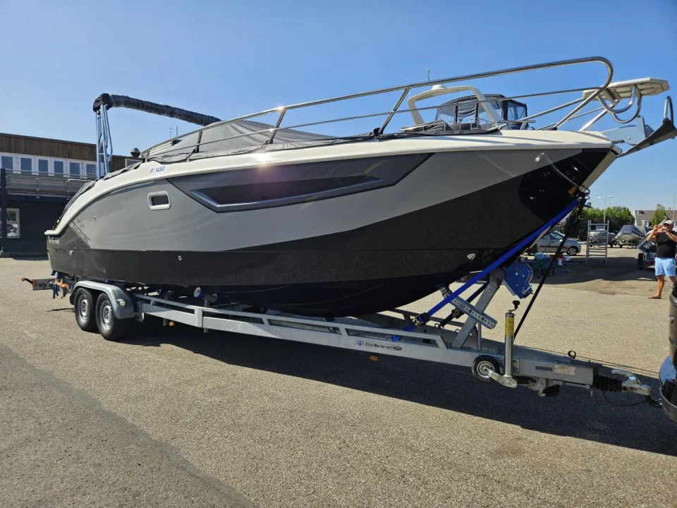 Trimarchi Dylet 850 used - photo 1