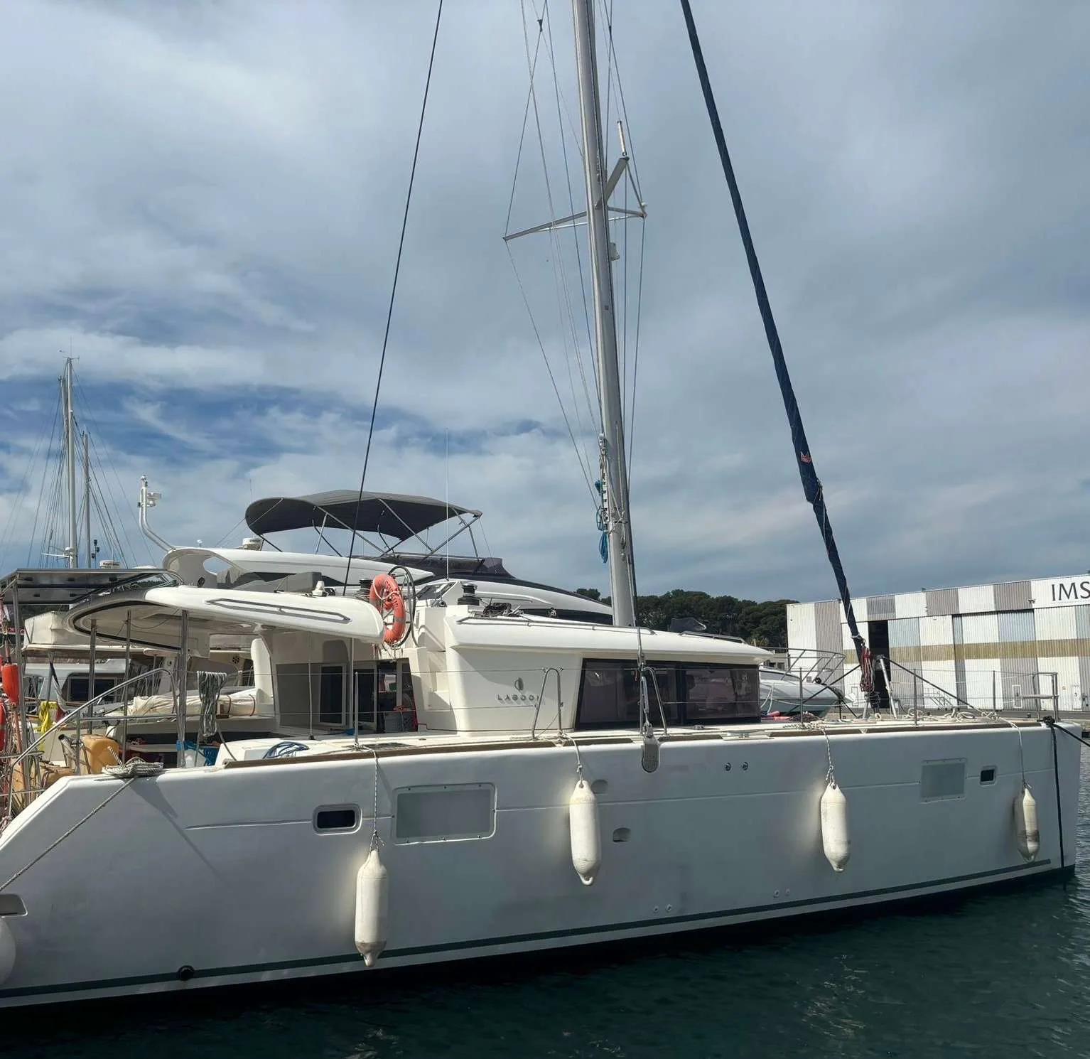 Lagoon 450 F gebraucht - Foto 1