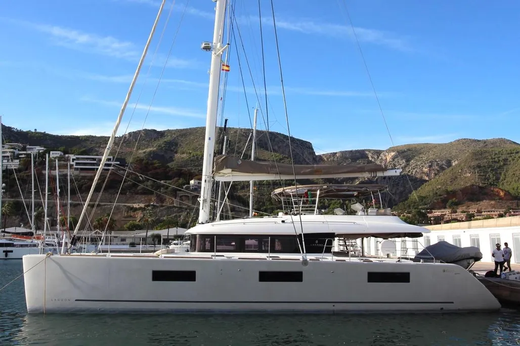 Lagoon 620 gebraucht - Foto 1