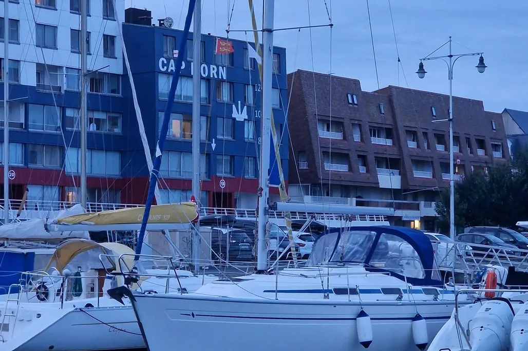 Bavaria Yachts 37 gebraucht - Foto 1