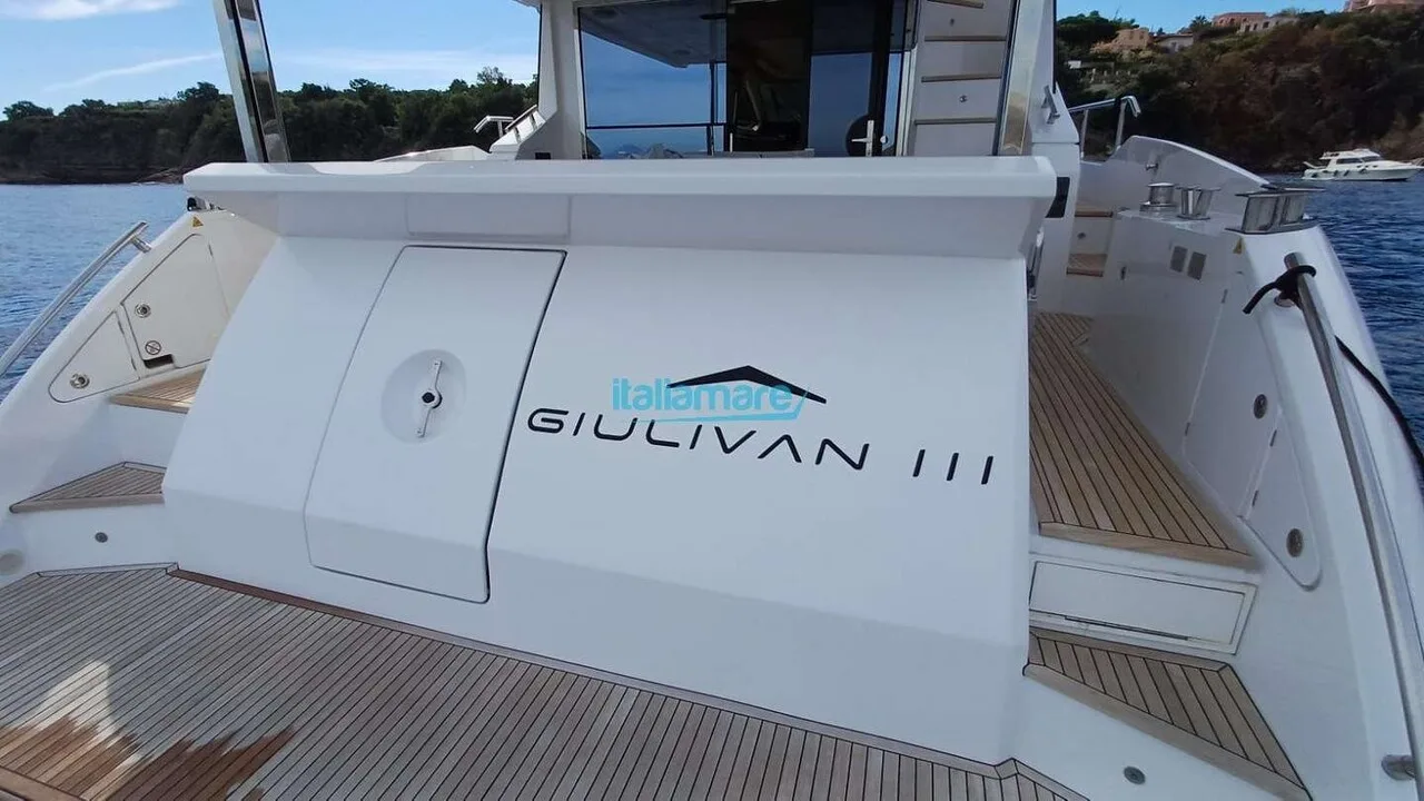 Azimut FLY 60 d'occasion - photo 1