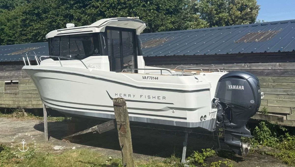 Jeanneau MERRY FISHER 695 MARLIN used - photo 1