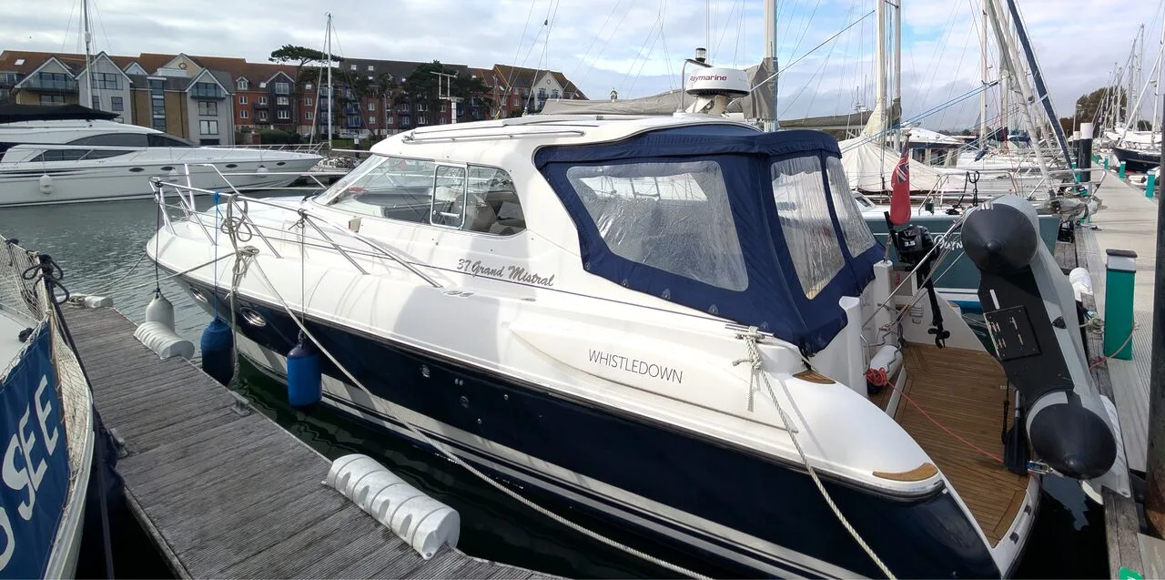 Windy 37 Grand Mistral gebraucht - Foto 1