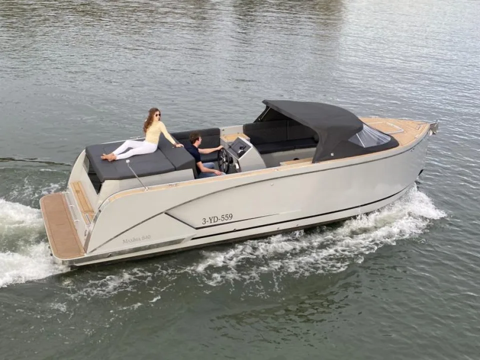 Maxima 840 TENDER usato - foto 1
