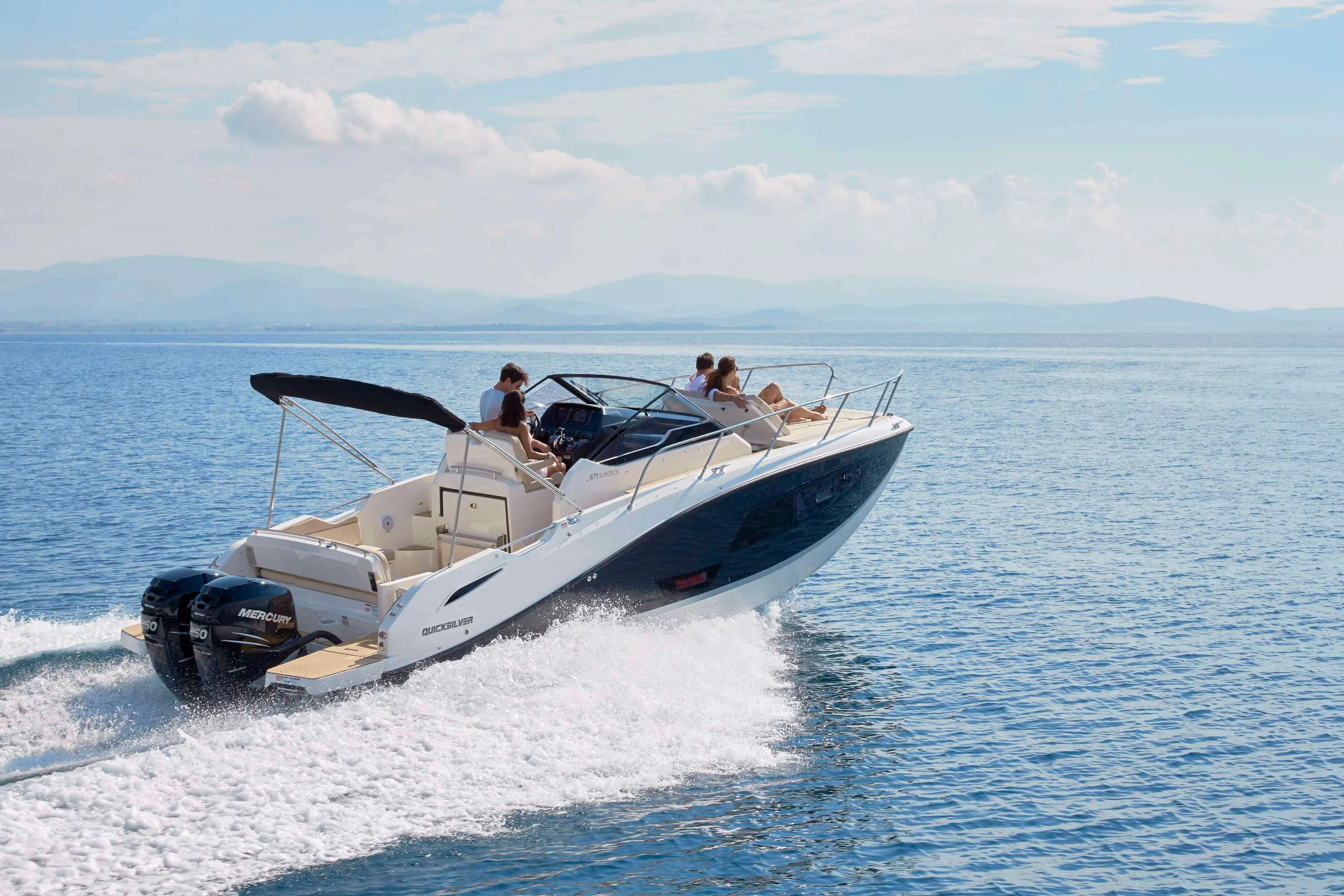 Quicksilver ACTIV 875 SUNDECK gebraucht - Foto 1