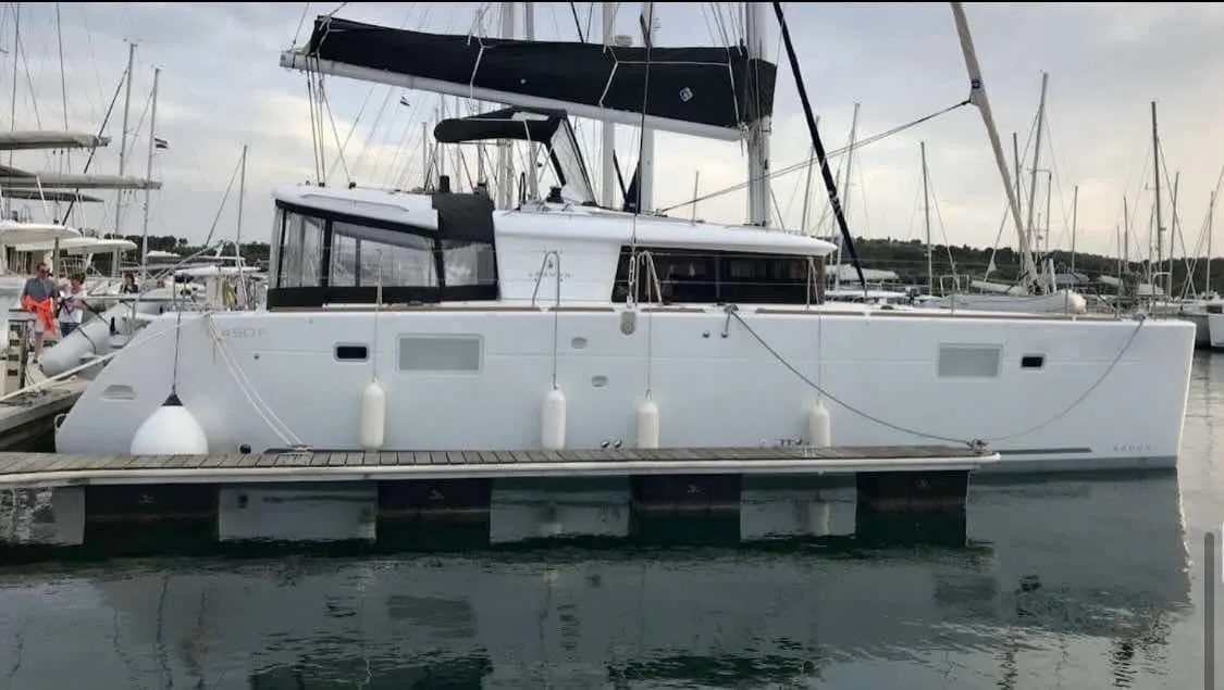 Lagoon 450 F usato - foto 1