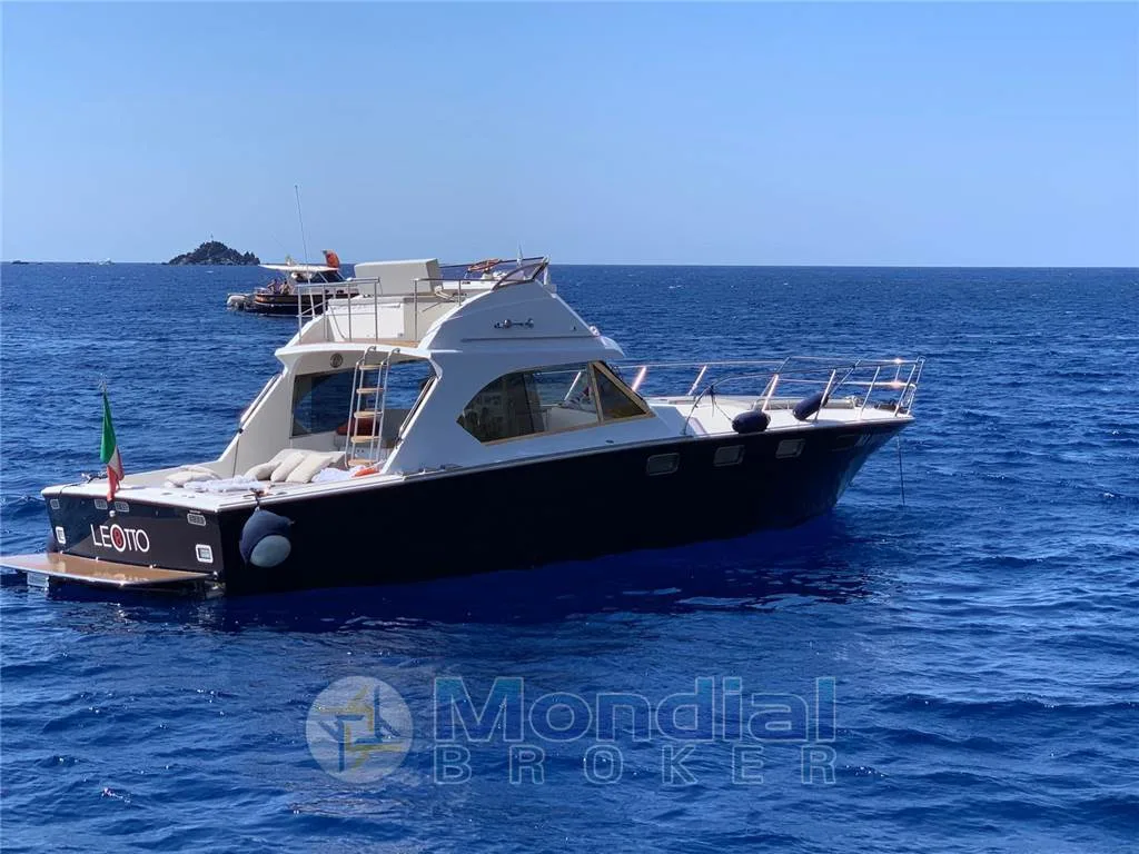 Magnum Marine 38 Fly used - photo 1
