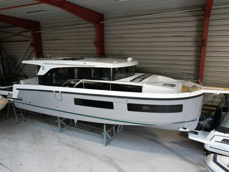 Delphia 11 Sedan gebraucht - Foto 1