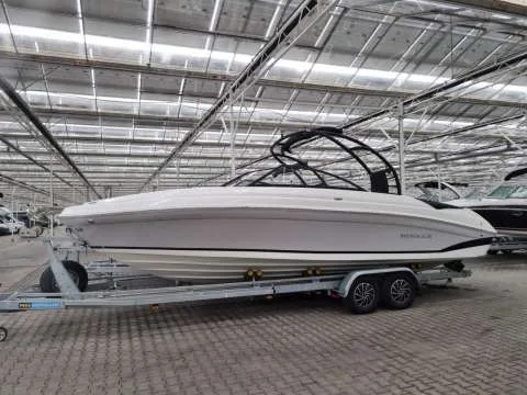Rinker Q7 BR used - photo 1