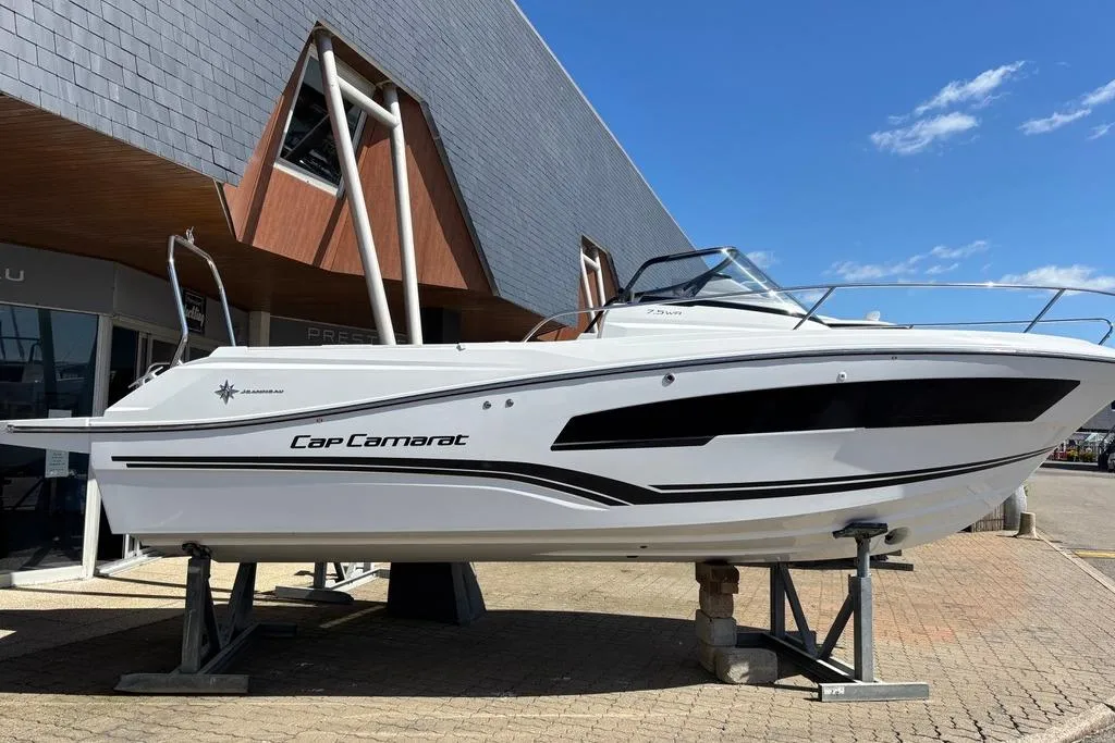 Jeanneau Cap Camarat 7.5 WA Serie 3 gebraucht - Foto 1