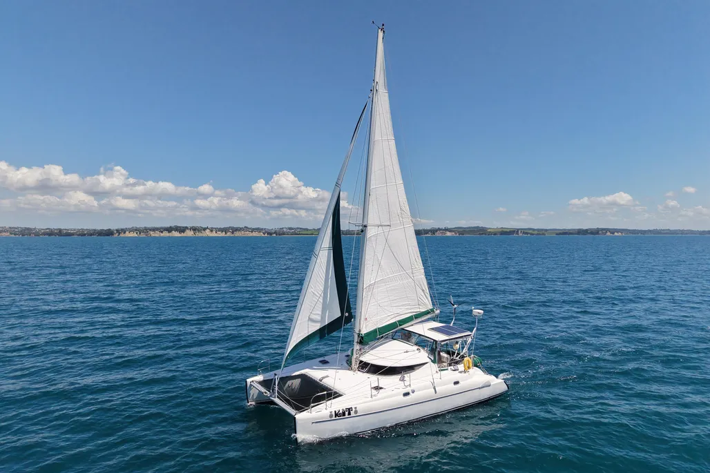 Fountaine Pajot Athena 38 used - photo 1