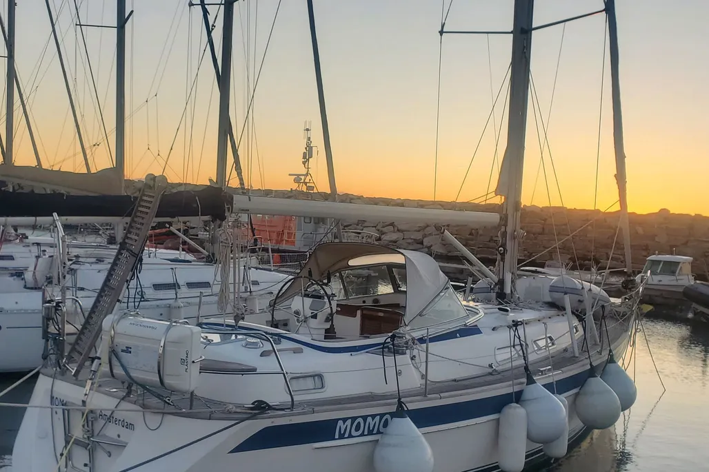 Hallberg-Rassy 37 used - photo 1