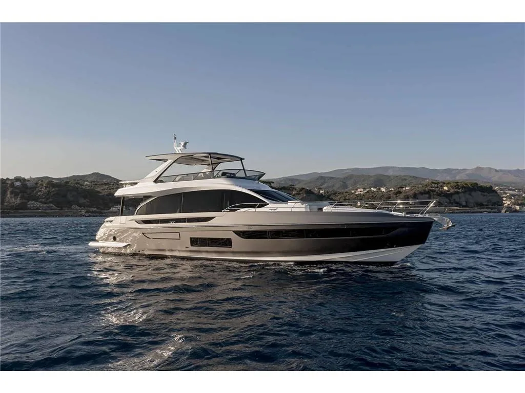 Azimut 72 FLY gebraucht - Foto 1