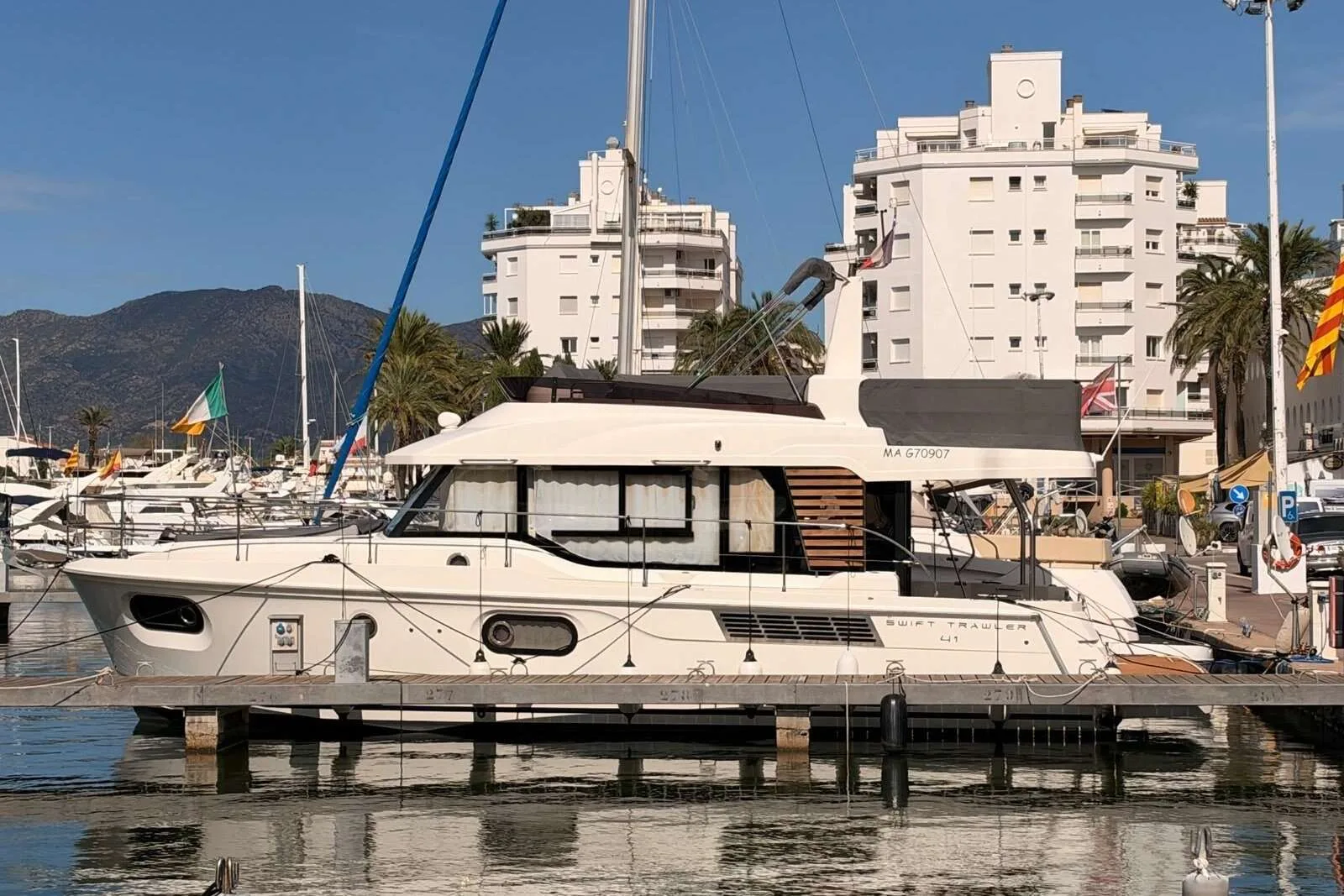 Beneteau SWIFT TRAWLER 41 FLY d'occasion - photo 1