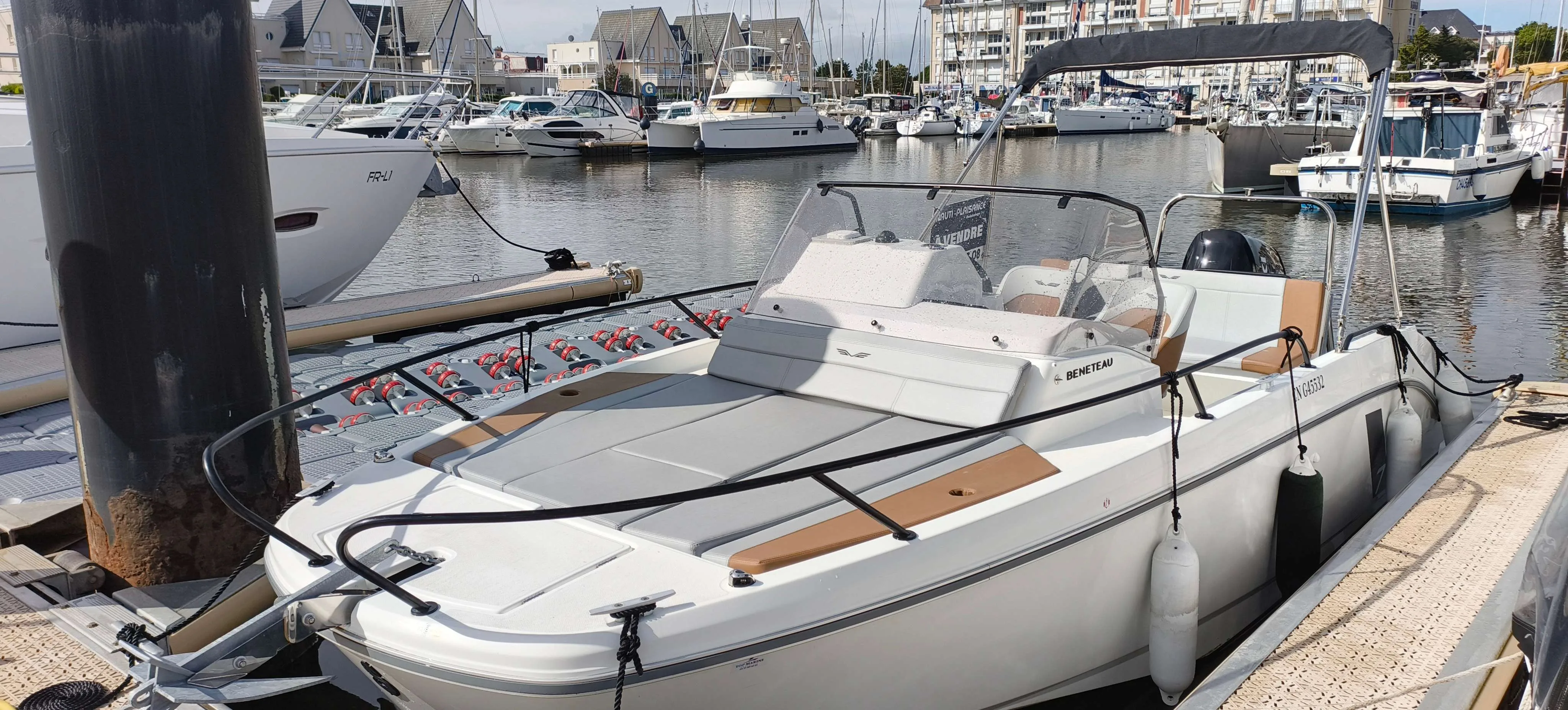 Beneteau FLYER 7 SUNDECK usato - foto 1