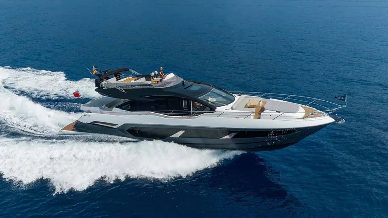 Sunseeker 75 Sport Yacht