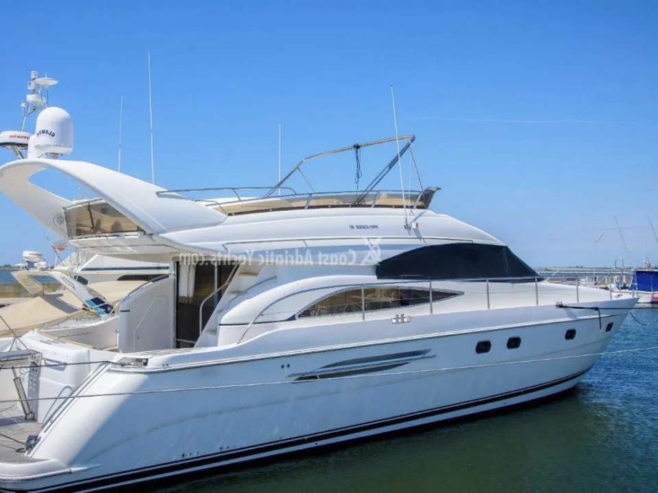 Princess Yachts 61 Fly used - photo 1