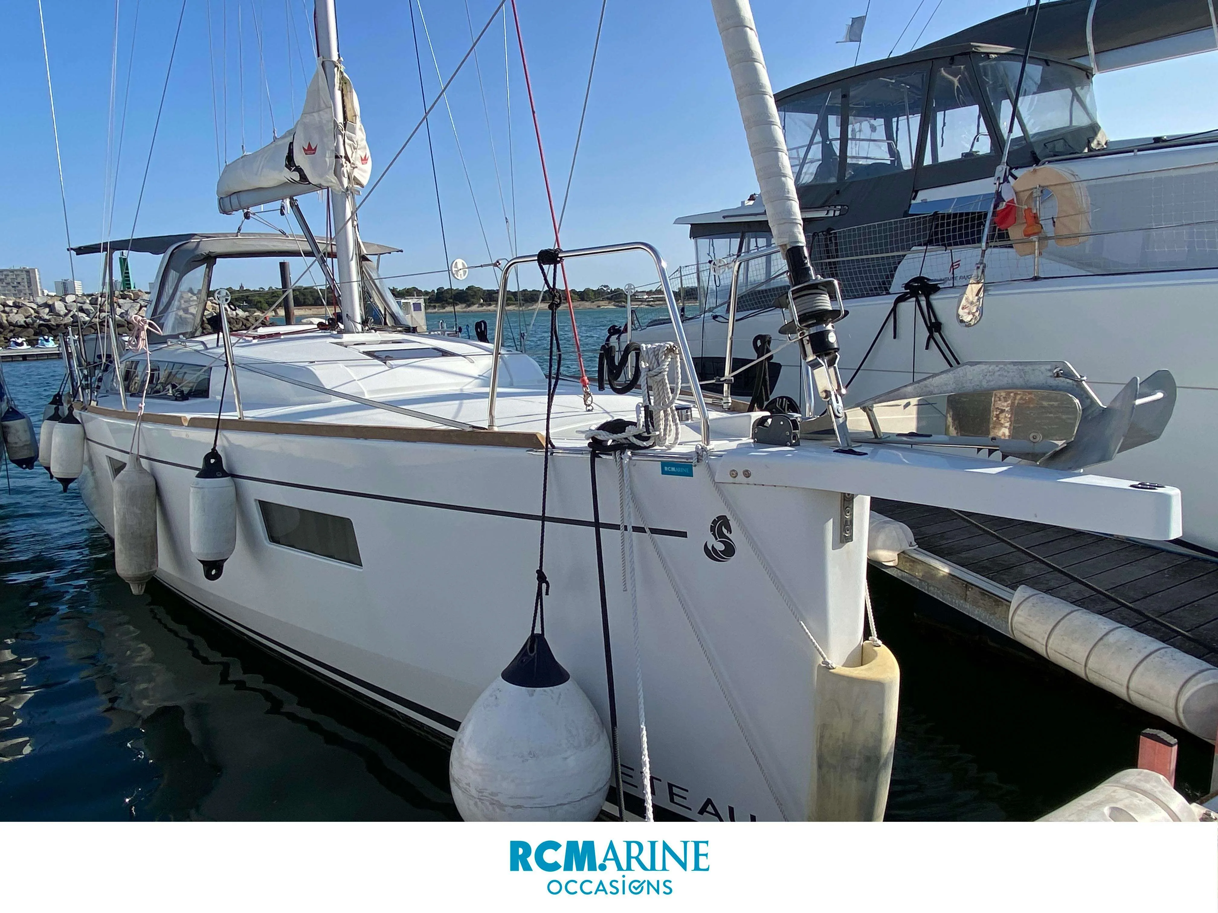 Beneteau OCEANIS 38.1 used - photo 1