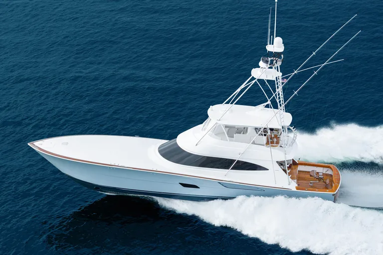 Viking Yachts Viking 82C