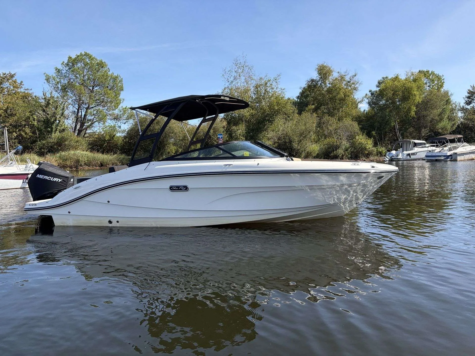 Sea Ray 210 SPX gebraucht - Foto 1