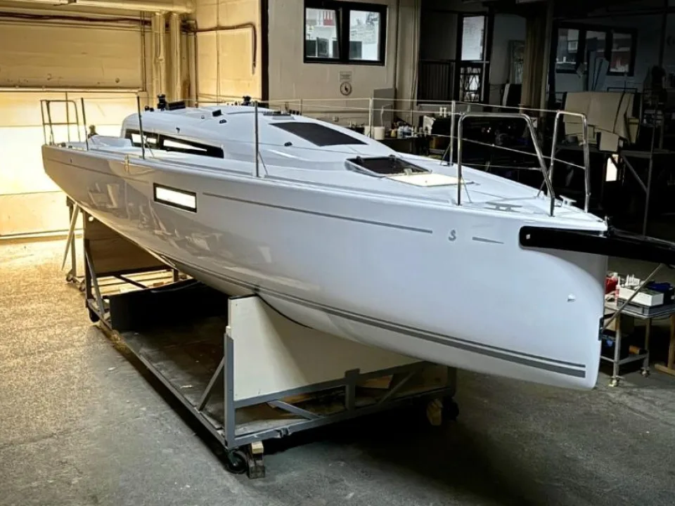 Beneteau First 30 | European Yacht of the Year 20 usato - foto 1 Beneteau First 30 | European Yacht of the Year 20 usato - foto 1