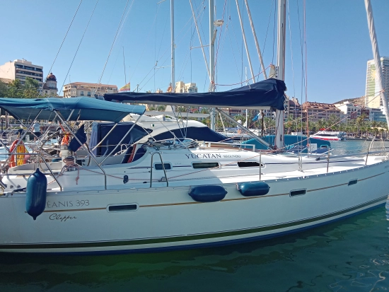 Beneteau Oceanis Clipper 393 d'occasion - photo 1 Beneteau Oceanis Clipper 393 d'occasion - photo 1