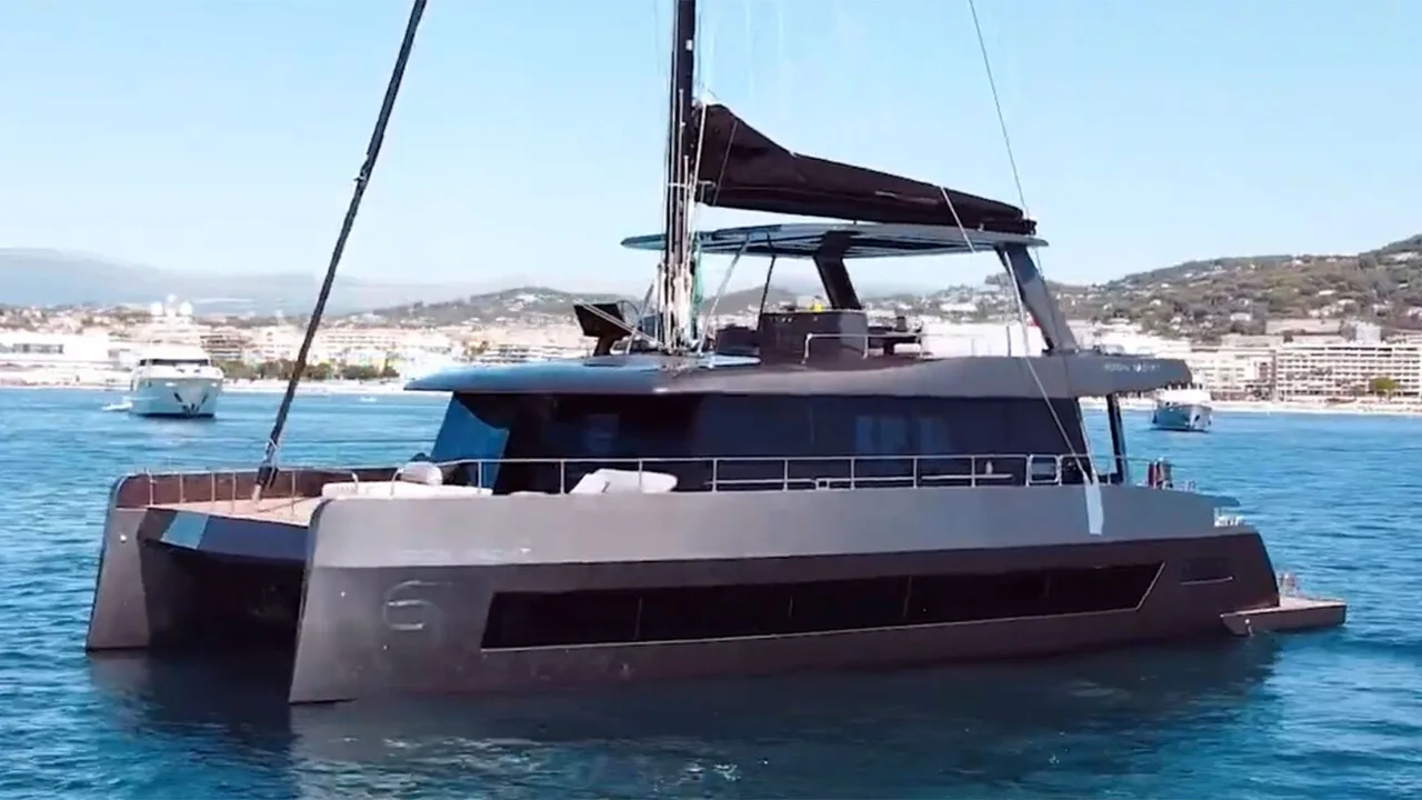 Moon Yacht Moon 60 Sail used - photo 1