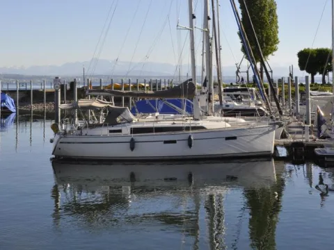 Bavaria Yachts 37 CRUISER used - photo 1