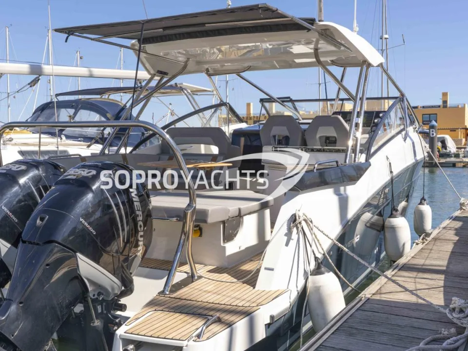 Beneteau Flyer 10 usato - foto 1