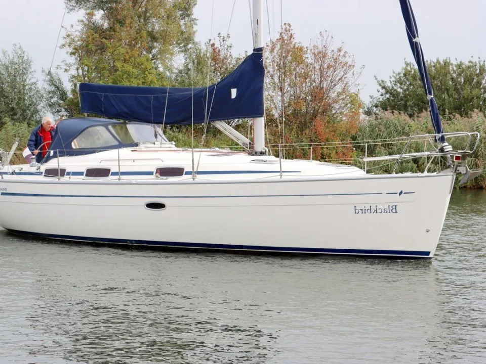 Bavaria Yachts 37-2 C used - photo 1
