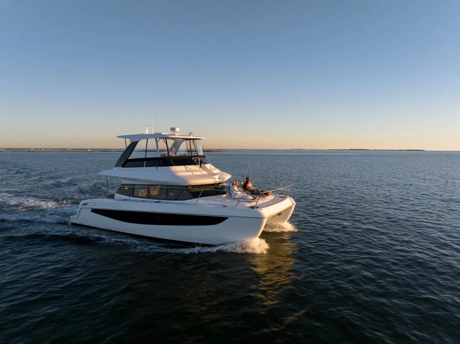 Aquila 42 yacht used - photo 1