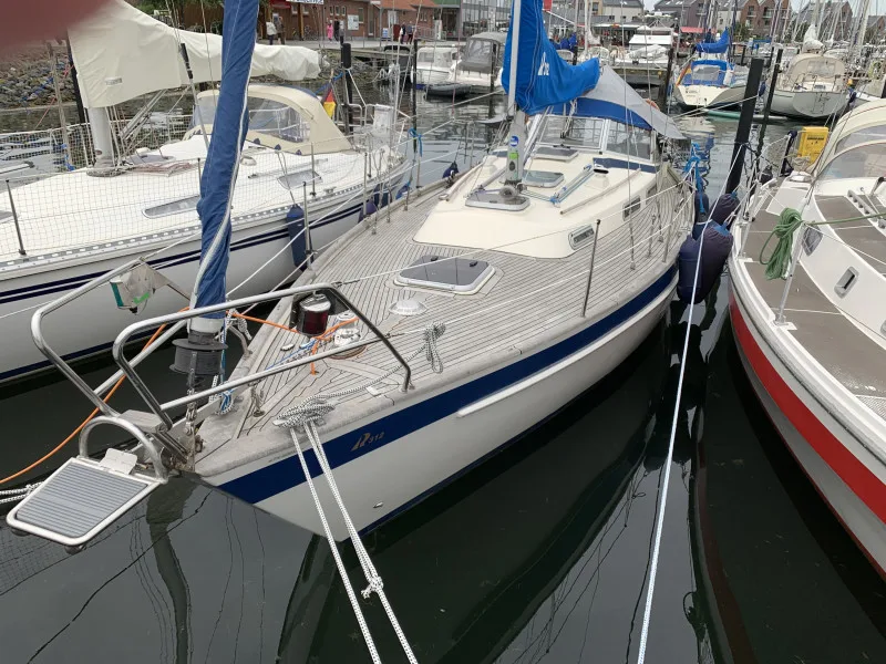 Hallberg-Rassy used - photo 1