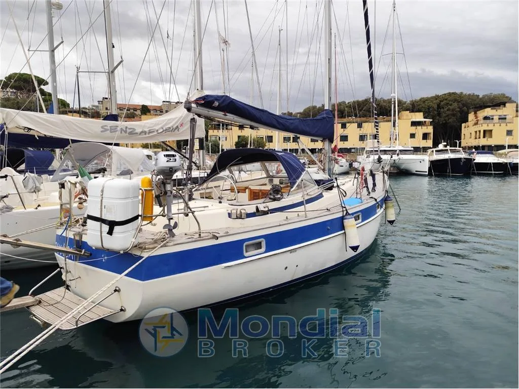Hallberg-Rassy HR 382 used - photo 1