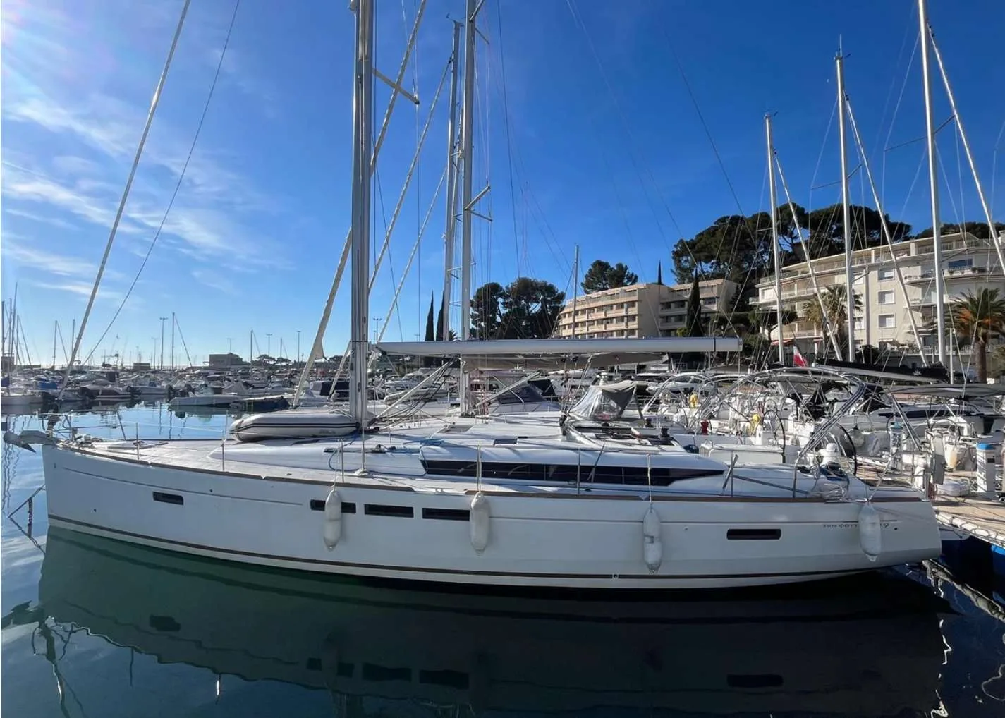 Jeanneau SUN ODYSSEY 519 used - photo 1