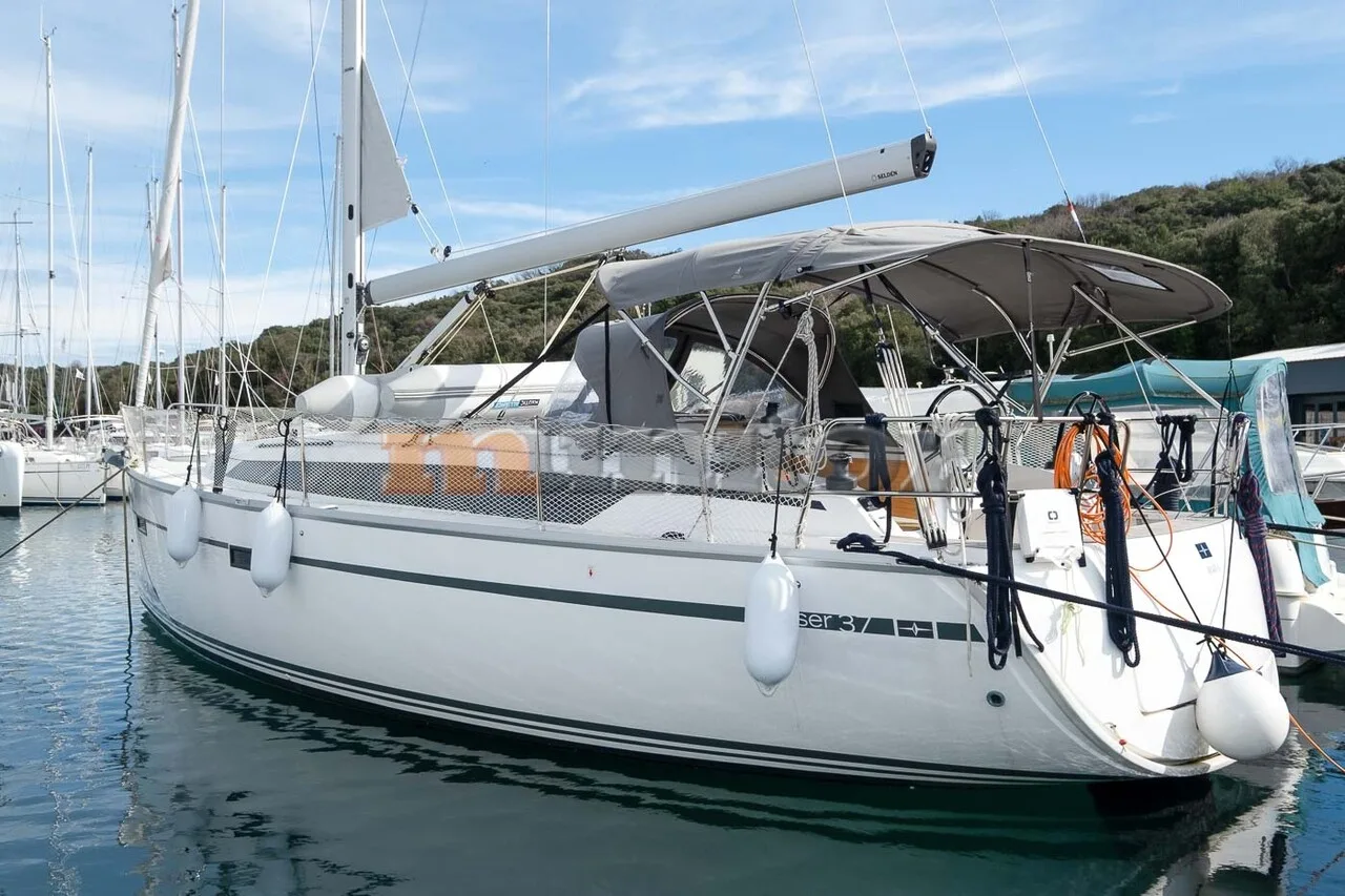 Bavaria Yachts Cruiser 37 usato - foto 1
