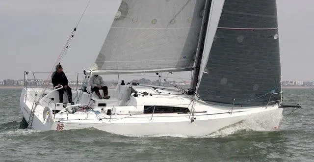 Jeanneau Sun Fast 3600 gebraucht - Foto 1