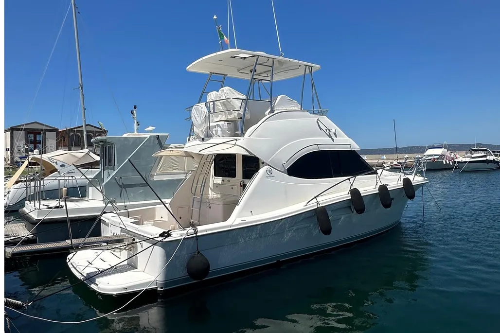 Riviera 38 Open Flybridge used - photo 1