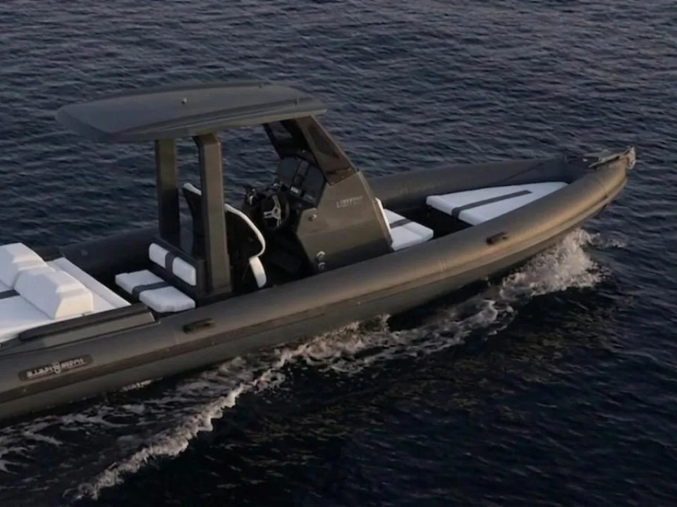 Hydrohulls HH9 gebraucht - Foto 1