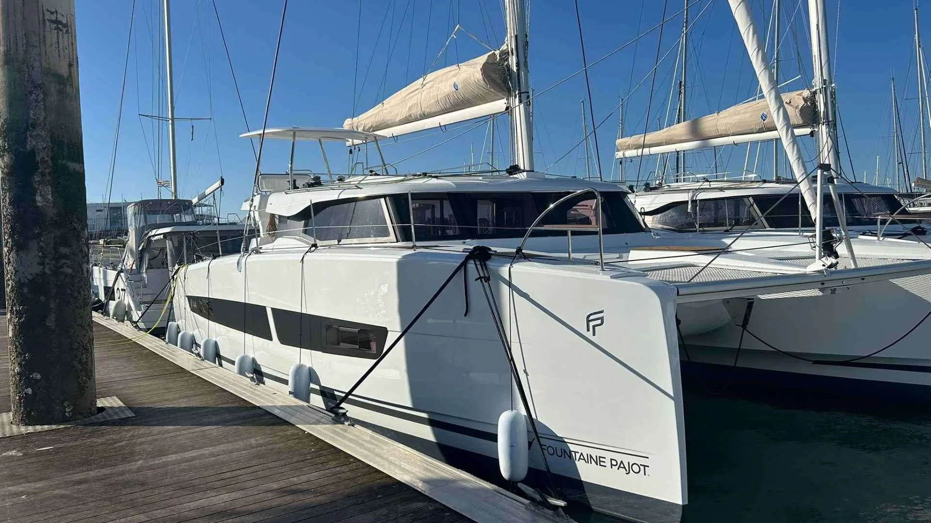 Fountaine Pajot FP44 used - photo 1