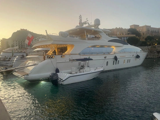 Azimut 116 used - photo 1