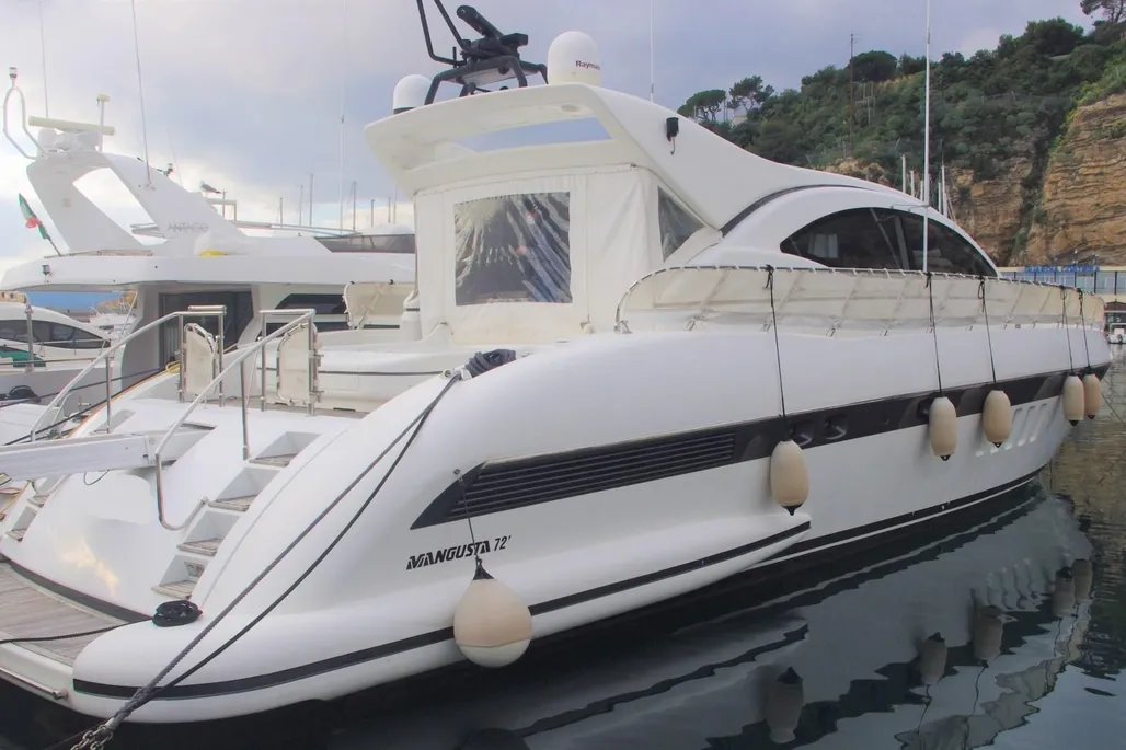 Mangusta 72 usato - foto 1