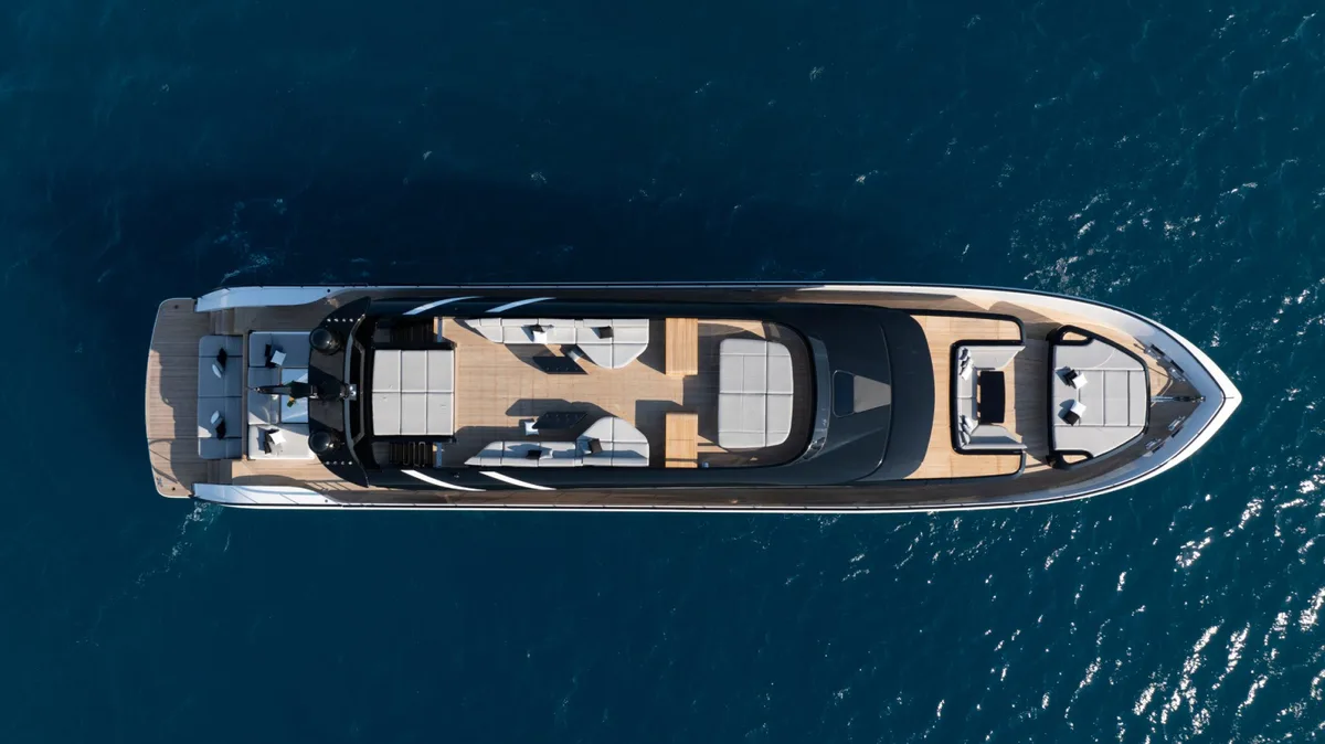 AB Yachts AB 110 — 5